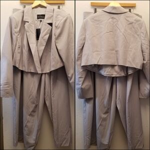 {20/22} Eloquii Cropped Blazer Pant Suit Set Gray